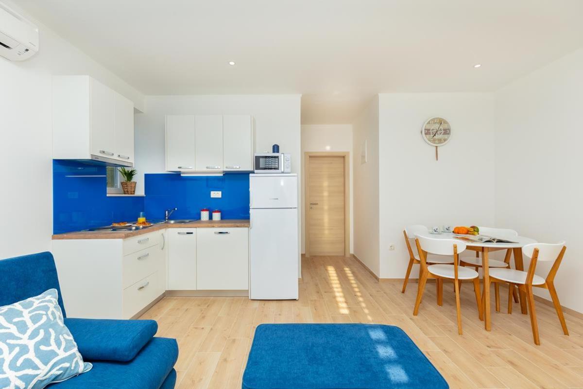 Apartments Red And Blue Mlini Ngoại thất bức ảnh