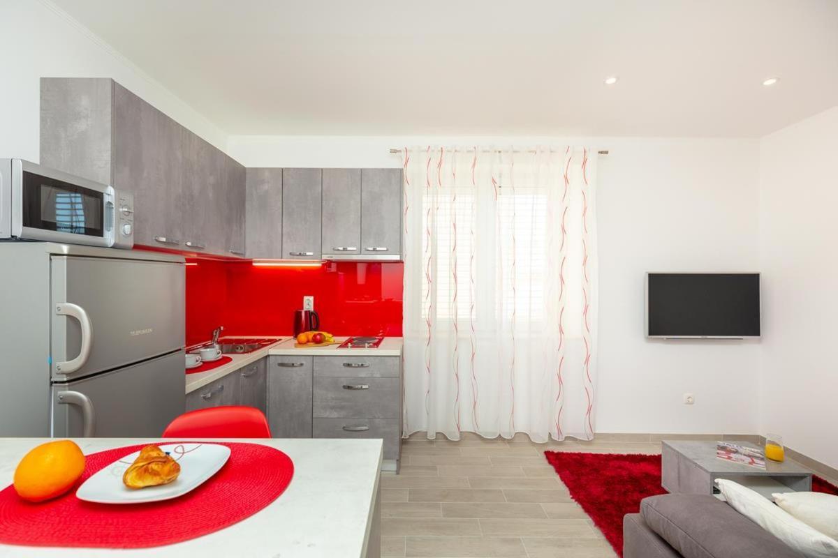 Apartments Red And Blue Mlini Ngoại thất bức ảnh