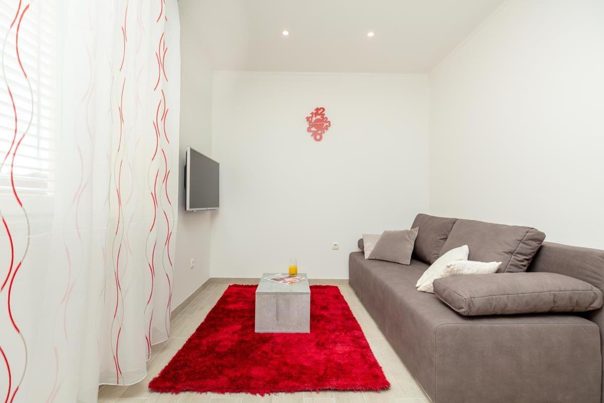 Apartments Red And Blue Mlini Ngoại thất bức ảnh